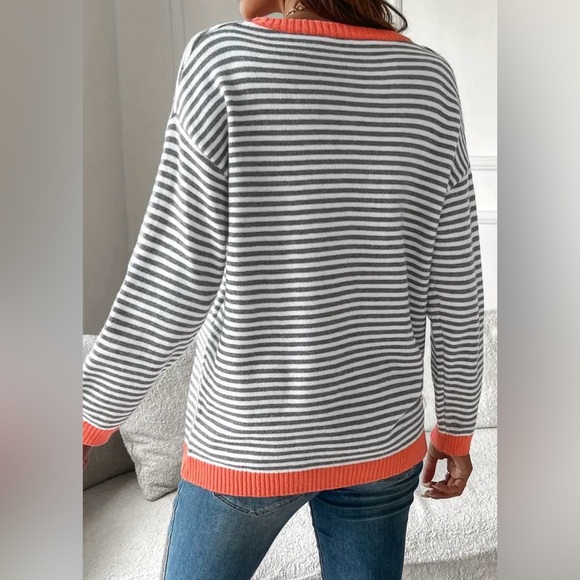 It is Well Boutique; Stripe Contrast Trim Crew Neck Sweater; NWT; Medium (6/8) - Picture 2 of 9